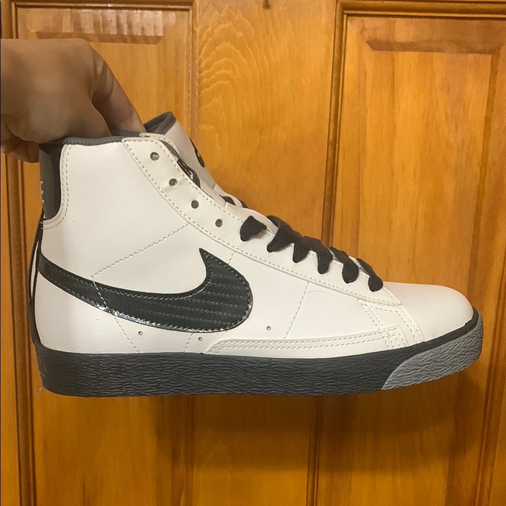 Nike Blazer Mid GS 'White Anthracite' High-Top Sneakers Boys 2008